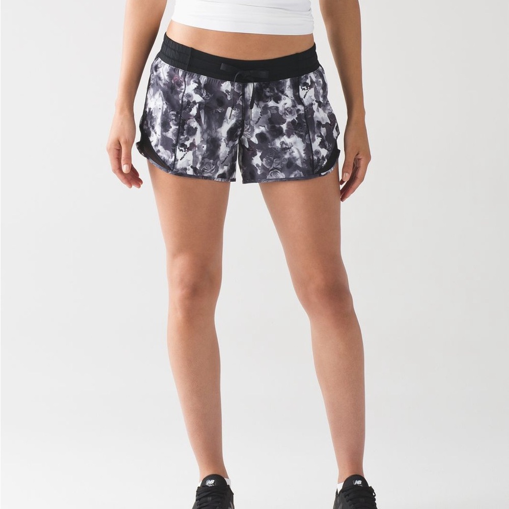 Hotty Hot Low-Rise Lined Short 2.5"